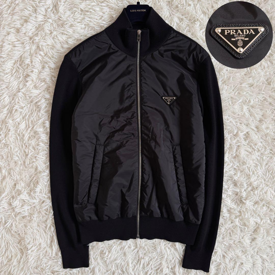 美品　プラダ　ドライバーズニット　三角プレート　ブラック　Mサイズ　現行
