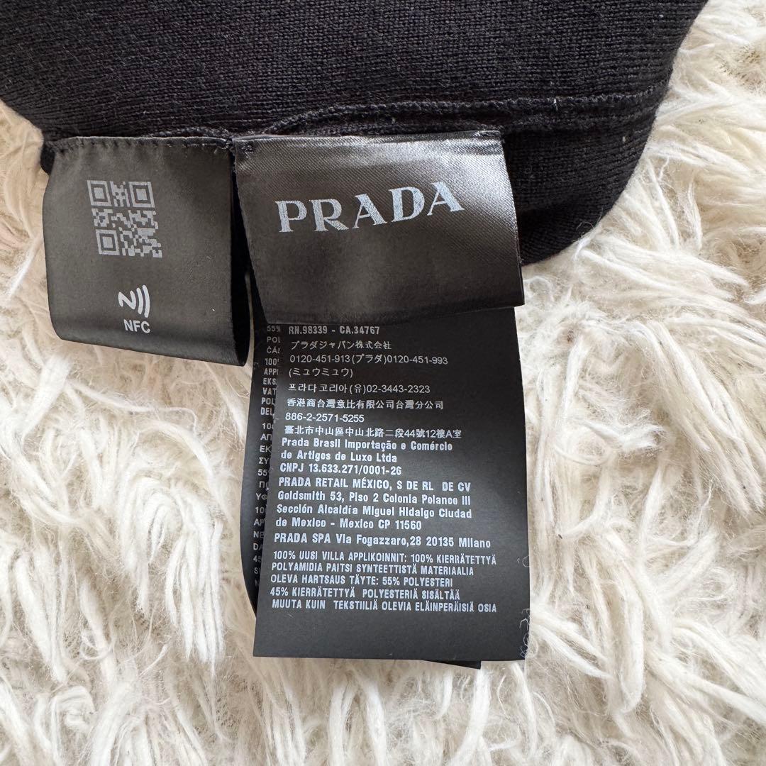 美品　プラダ　ドライバーズニット　三角プレート　ブラック　Mサイズ　現行