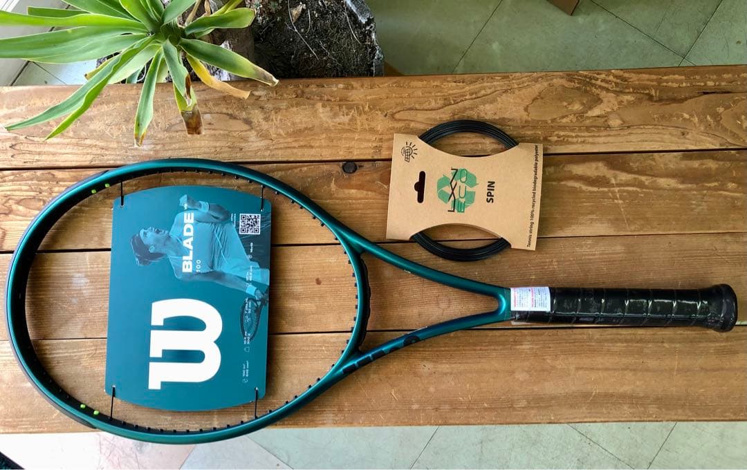 さ*ん様 新品 Wilson Blade 100 V9 G2 ＋ LXN ECO