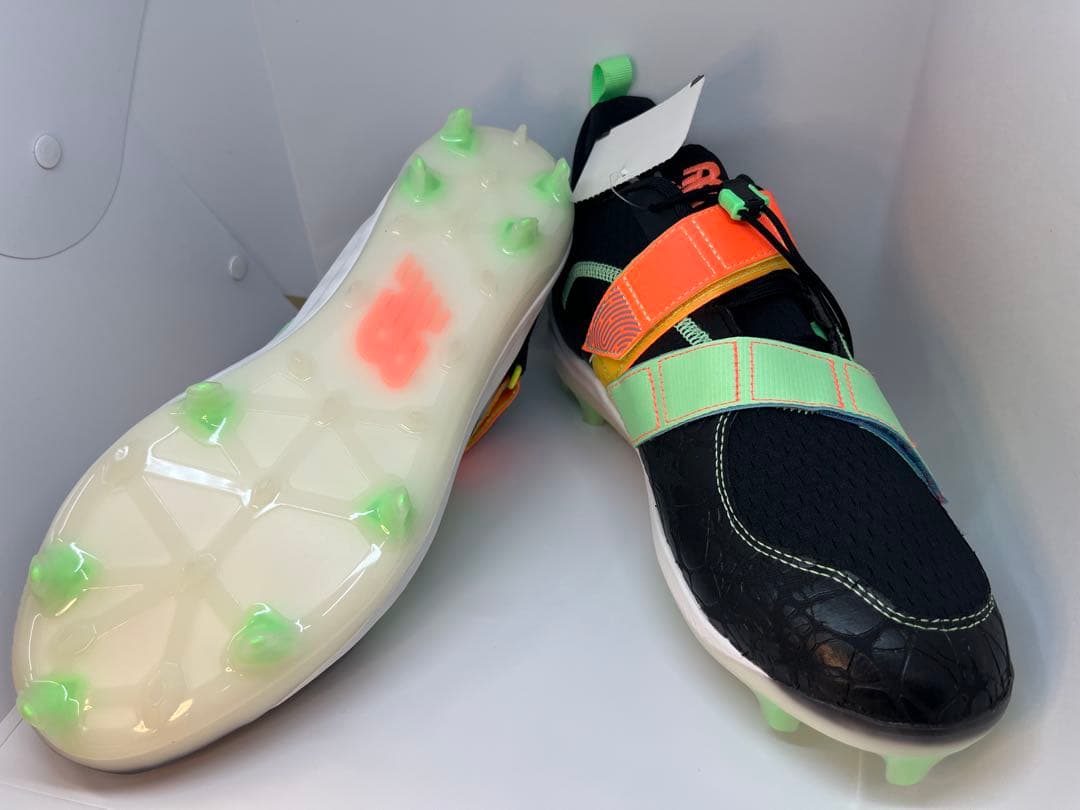 【最終価格12/30終了】新品 ニューバランス 限定ポイントスパイク 27.5