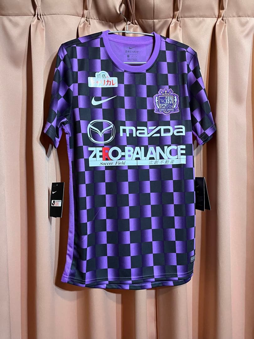 【未着用】 【限定品】サンフレッチェ広島 プレマッチトップ (M)