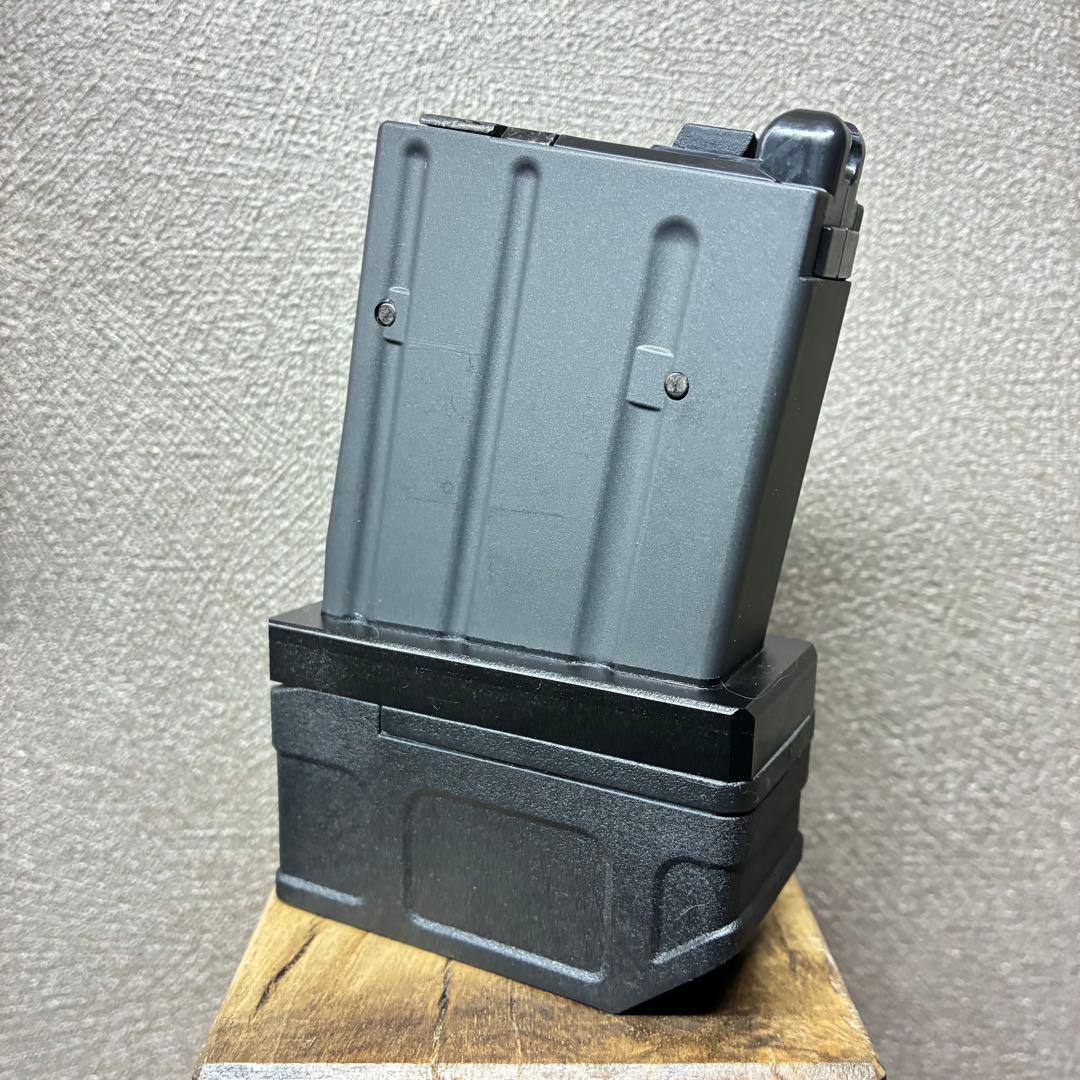 R8-04 東京マルイ GBB M4 マガジンアダプター 外部ソース仕様