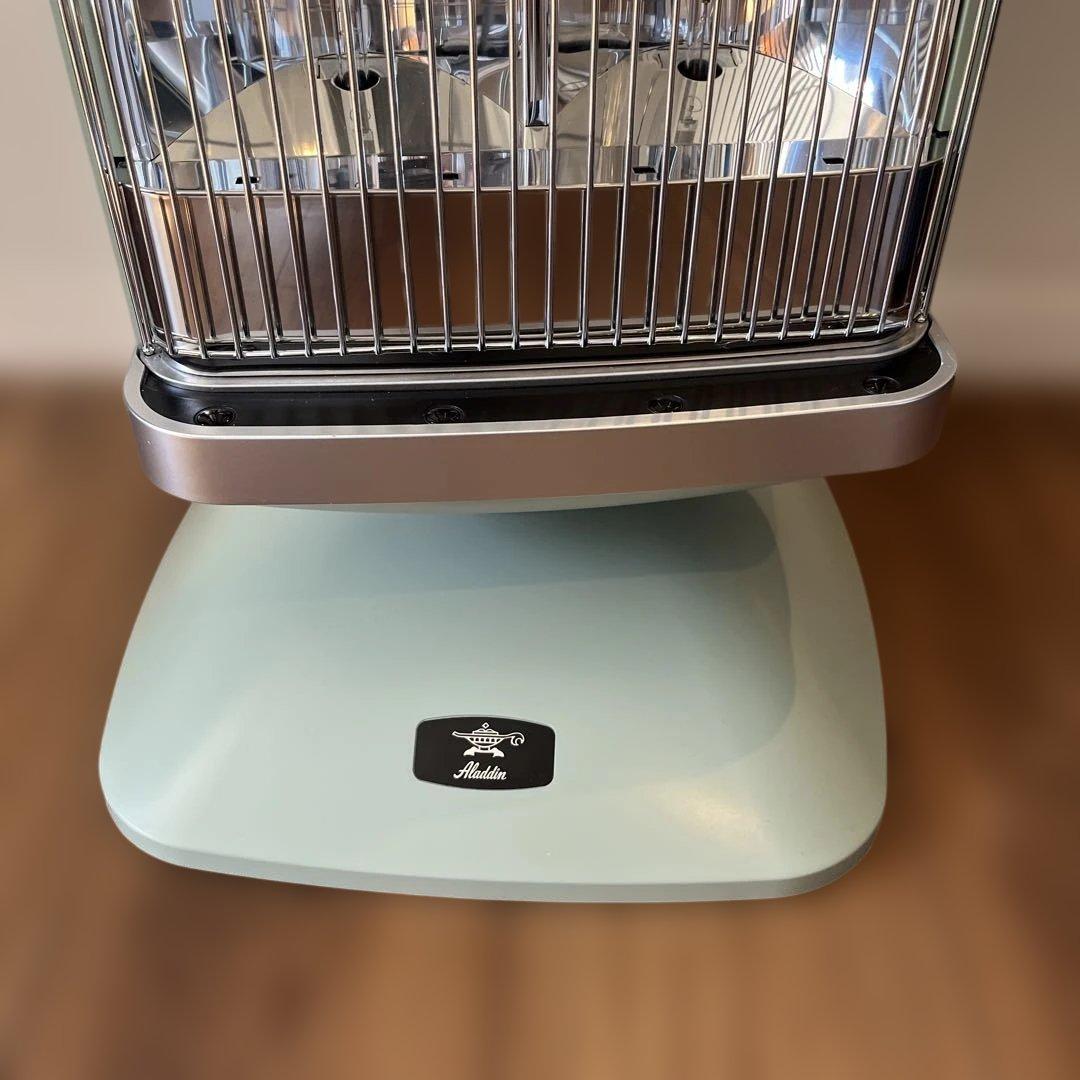 アラジン　グラファイトヒーター Aladdin CAH-2G10A