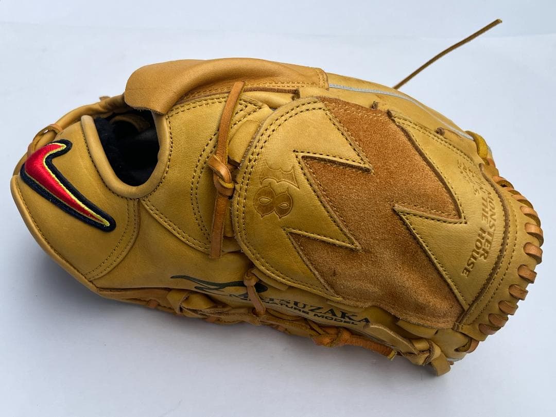 NIKE 一般軟式投手用グローブ 松坂大輔 限定モデル 右投げ用 当時物 即戦力