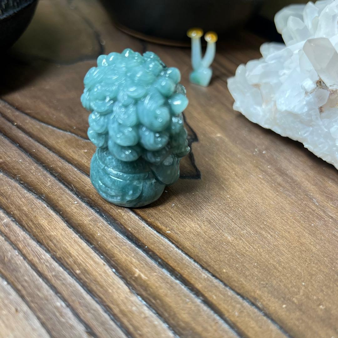 本翡翠、コレクションアニメ龍神