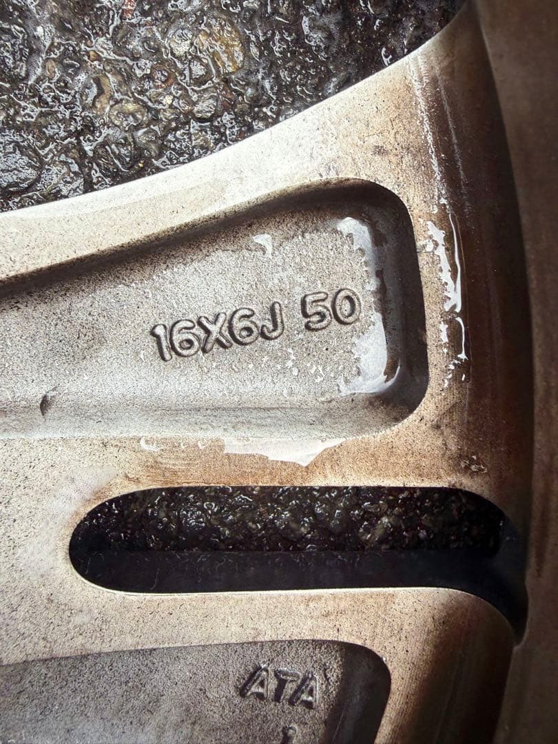 ステップワゴンRK5 後期純正16インチ