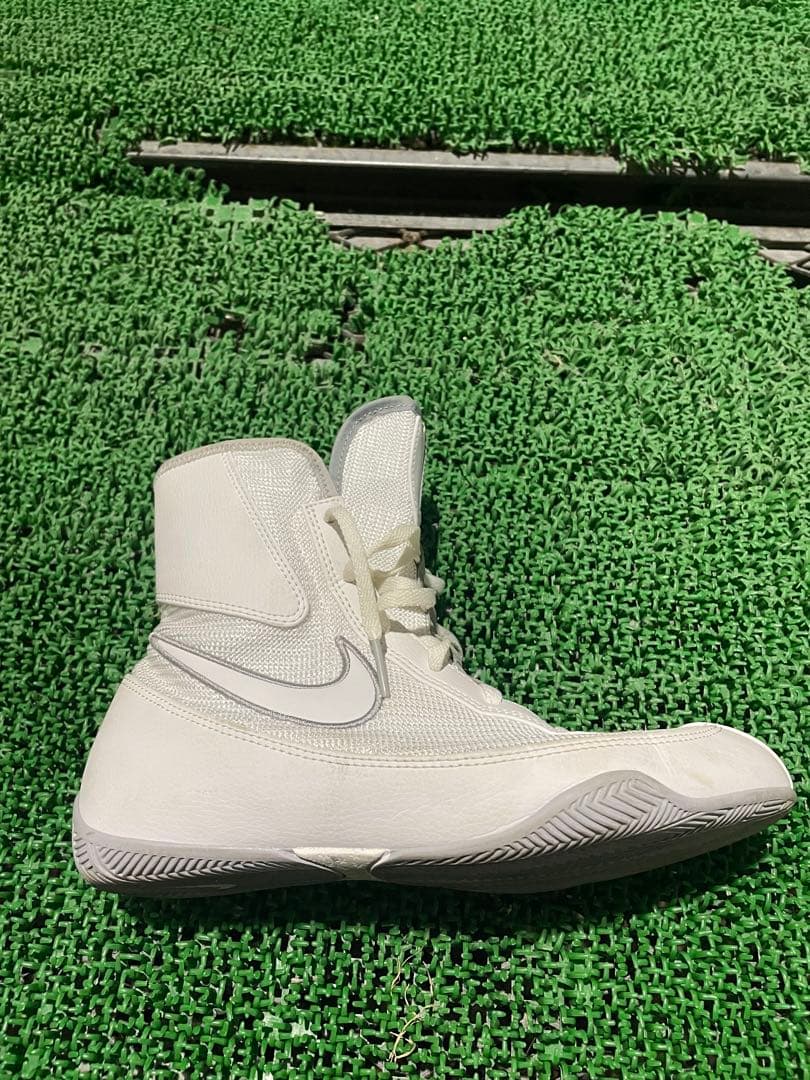 NIKE machomaiマチョマイ2 ホワイト