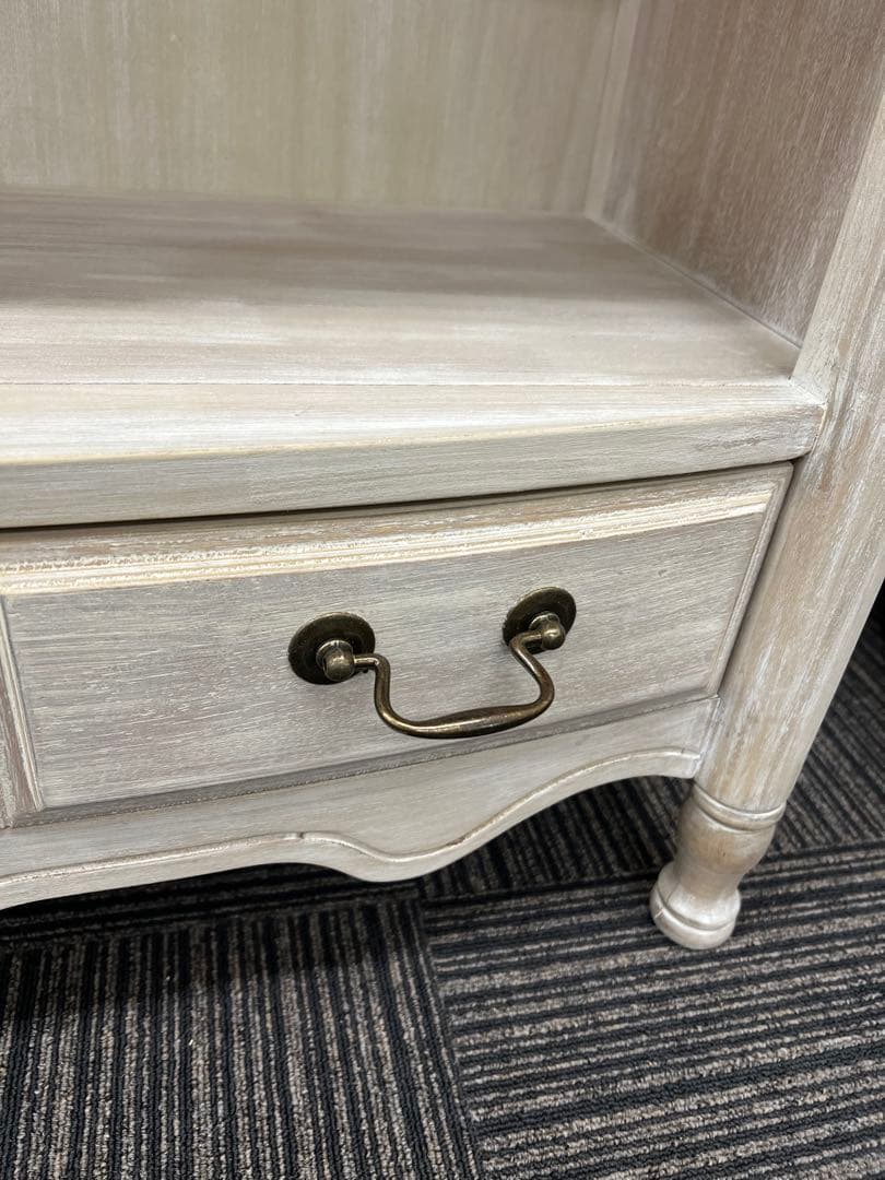 リリーホワイトリリージョン本棚ブックシェルフ北欧調家具残り少ない