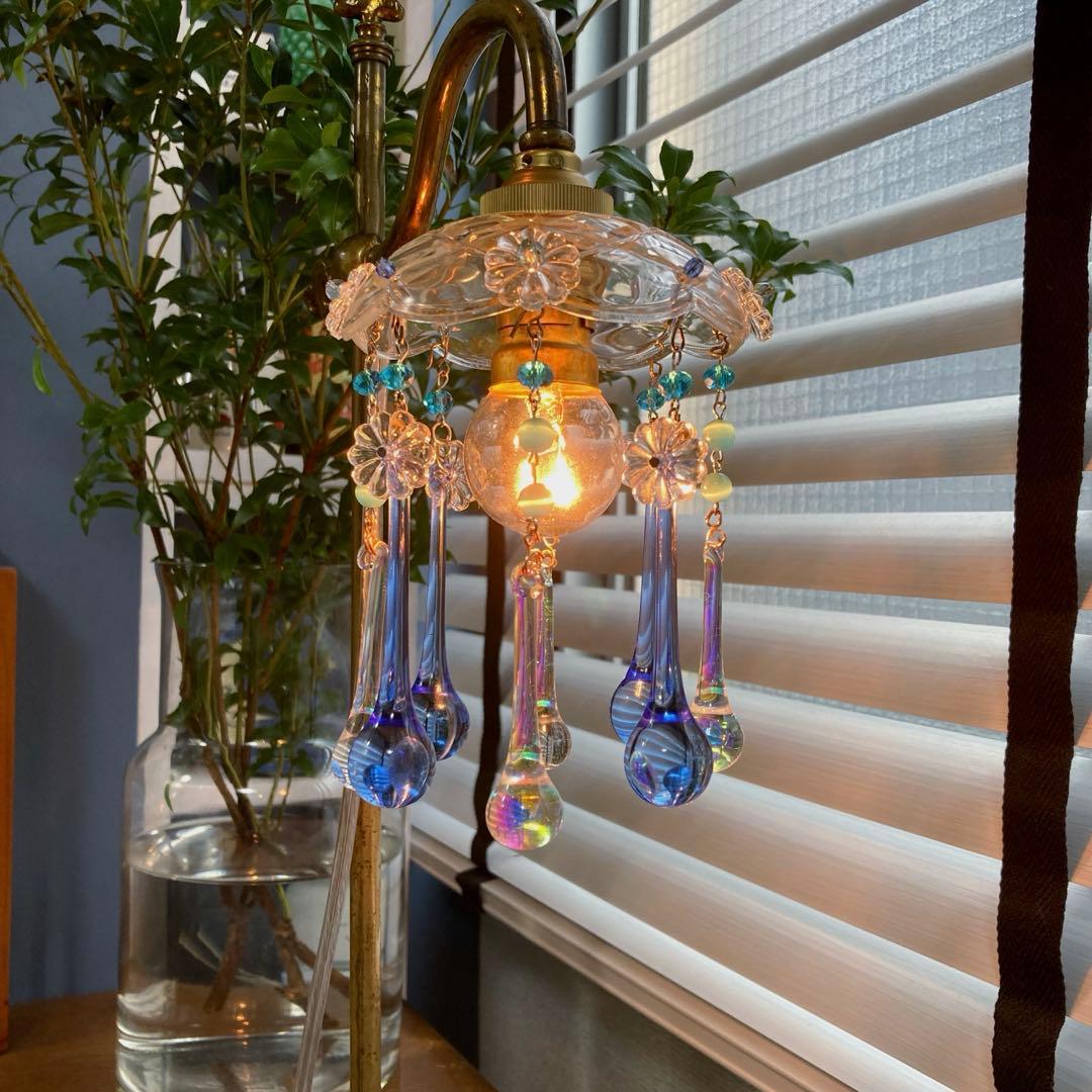 シャンデリア　1920年　フランス（青と虹）アンティーク　オパールセント