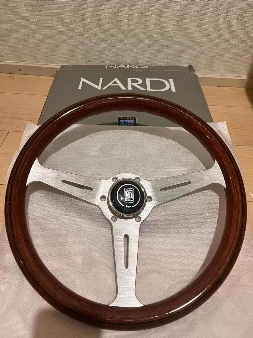NARDI　ステアリング ウッド調/黒色線　350mm シルバー