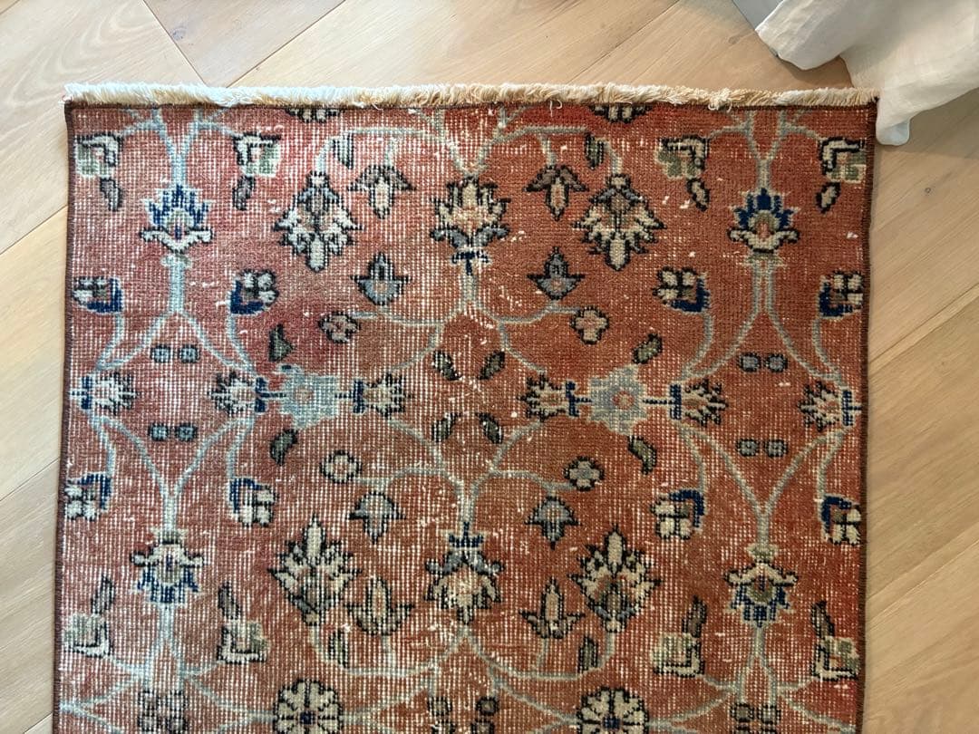 ヴィンテージラグ　サークルフラワー　テラコッタ　トルコ　アナトリア　ビンテージ