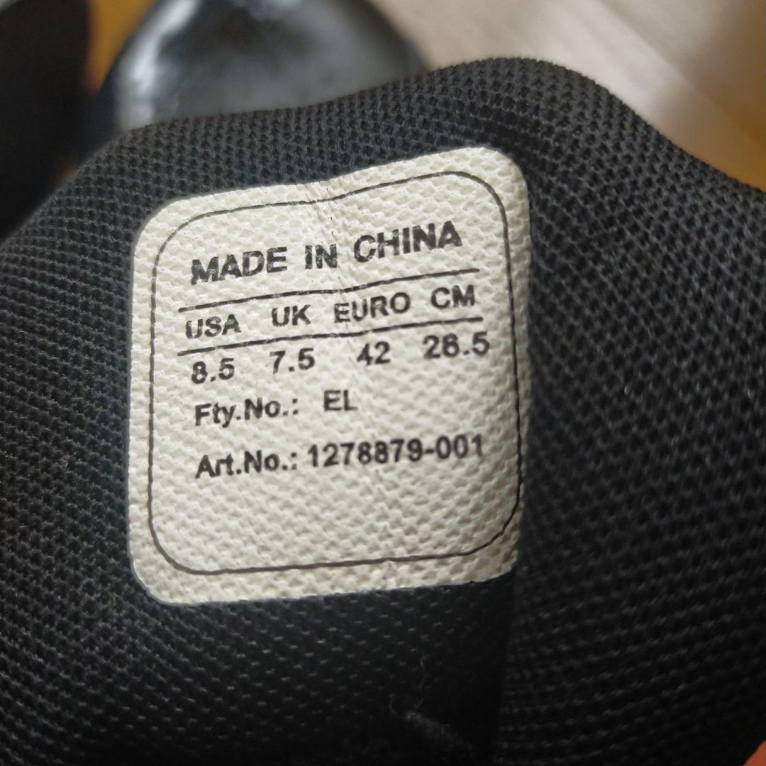 未使用　アンダーアーマー　野球　スパイク　ハイカット　ミドルカット　金具