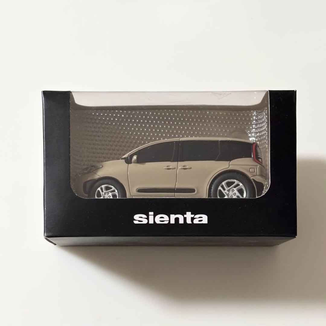 sienta シエンタ ベージュ プルバックカー ミニカー サンプル 非売品