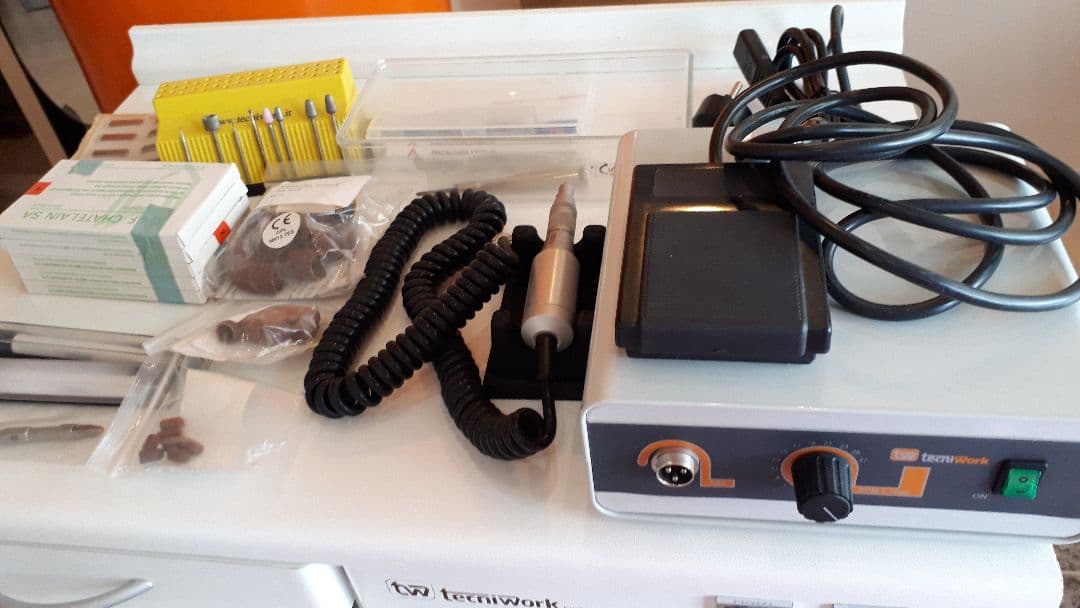 tecniwork　ネイルテーブル・ネイルケアセット