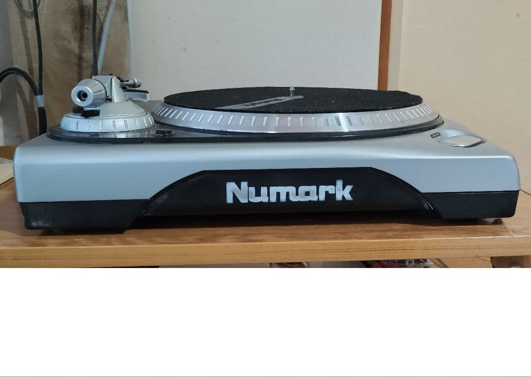 numark TT-200 ダイレクトドライブ ターンテーブル ①