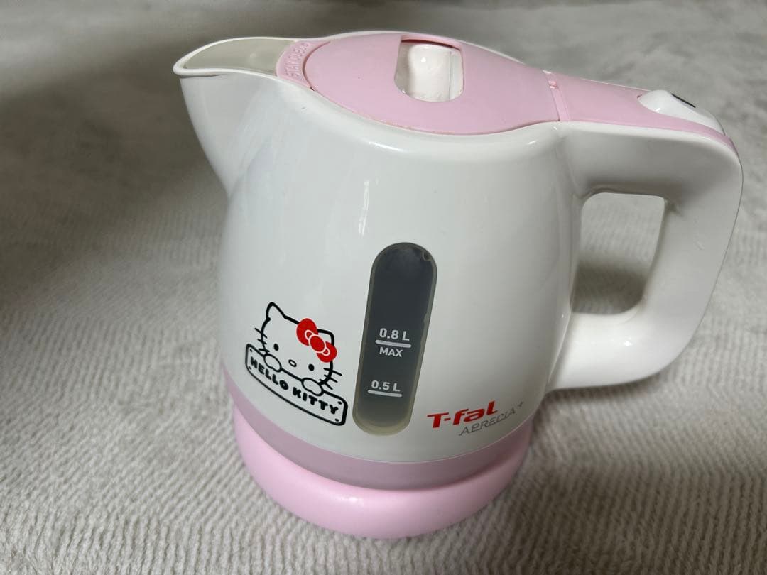 (美品)T-fal ハローキティ 電気ケトル 0.8L