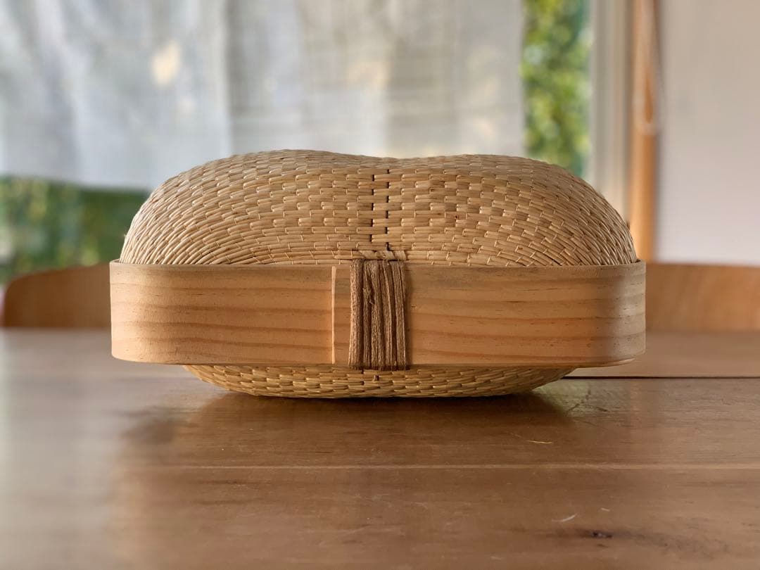 韓国　柳行李　李朝　伝統工芸品　かご　中