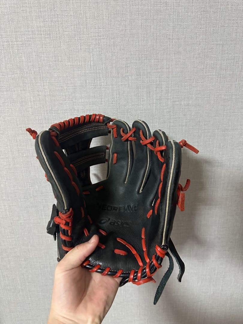 asics NEOREVIVE 軟式グローブ 黒/赤
