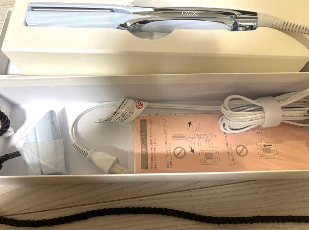 【送料無料/美品】リファストレートアイロン　プロ