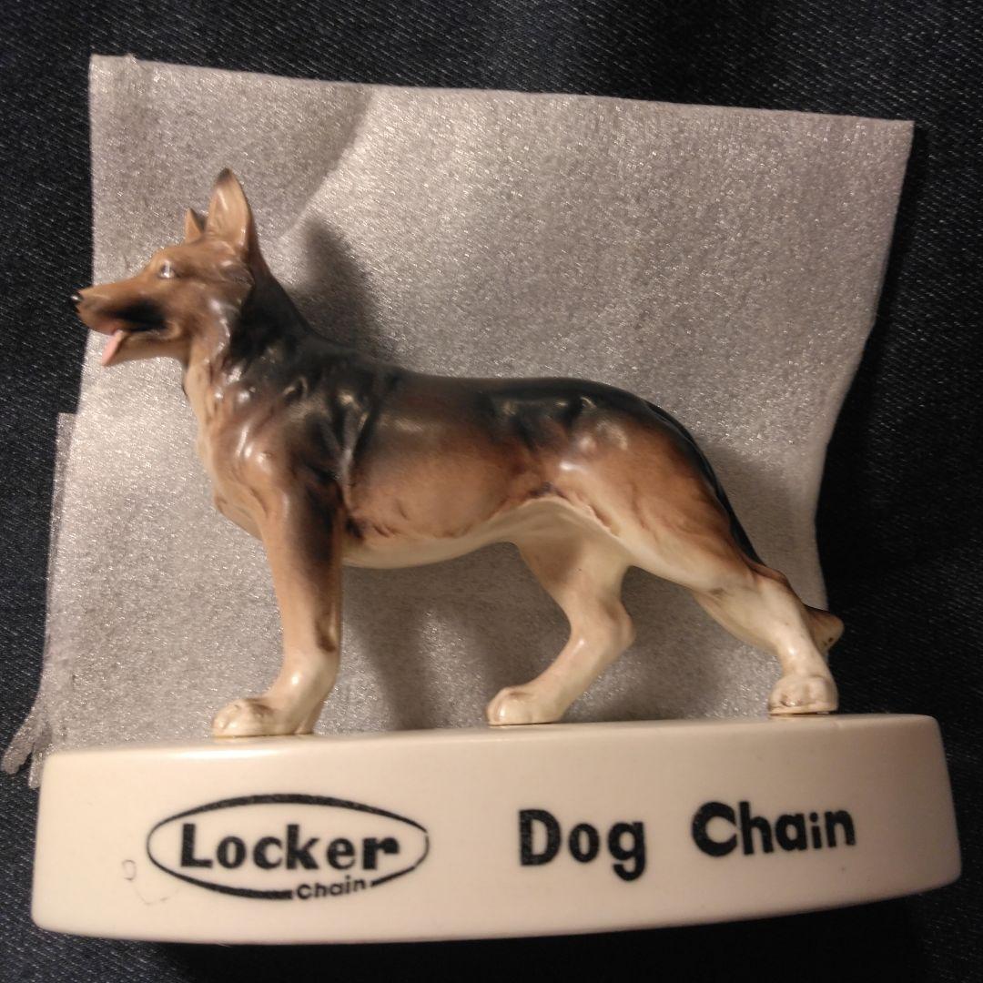 昭和レトLoo Ker シェパード　置物　Dog chain イヌ　ノベルティ