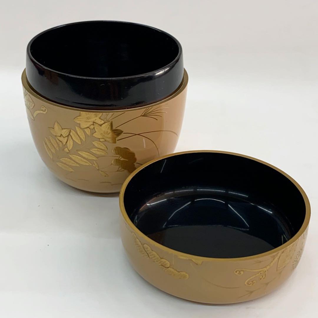 【棗　春秋草花　白漆塗】　新井司峰　共箱