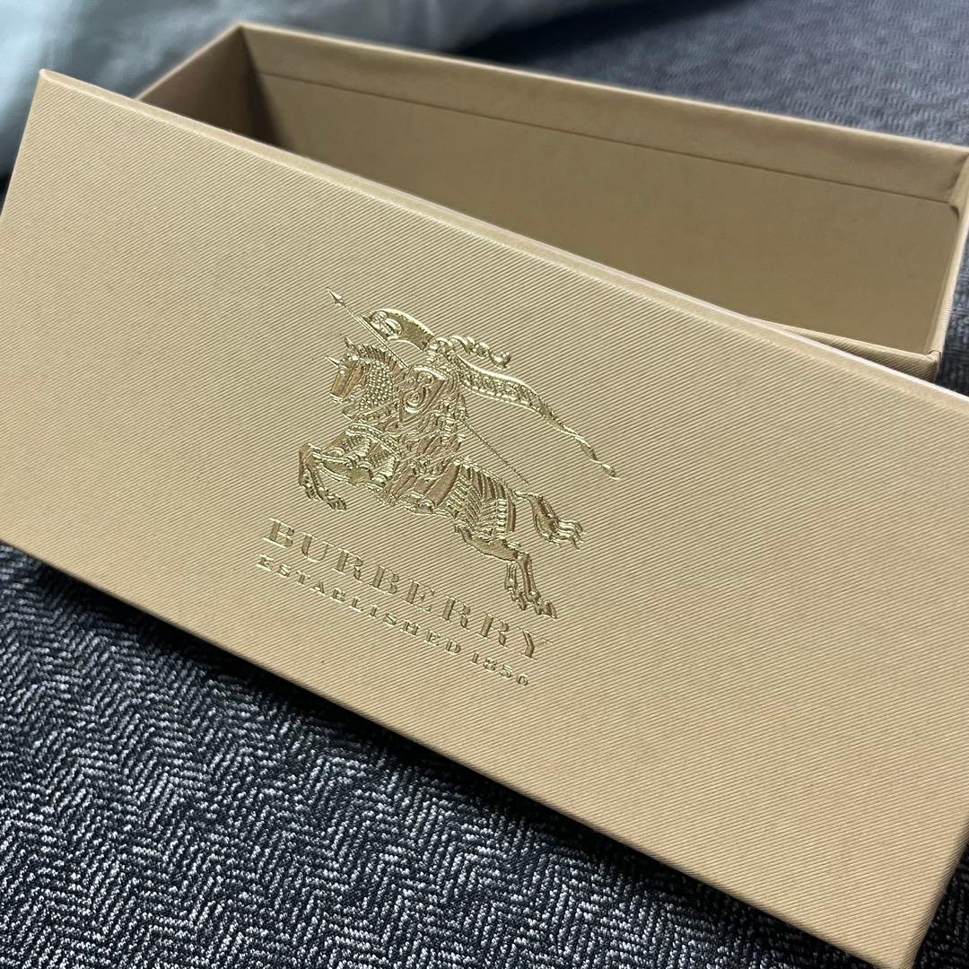 ✴︎BURBERRY✴︎サングラス