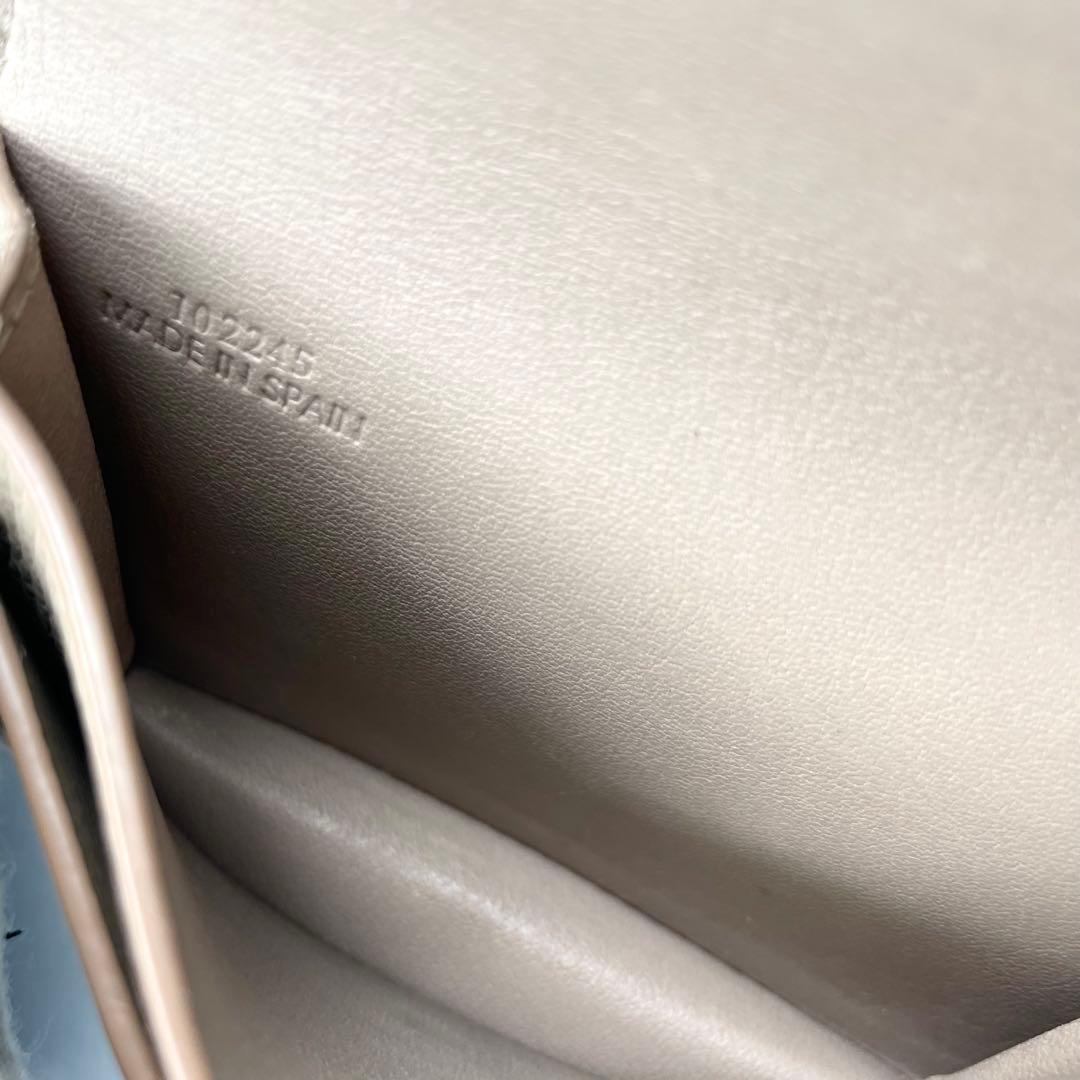 鑑定済・極美品★ロエベ　アナグラム　ビジネスカードホルダー　名刺入れ　ベージュ系