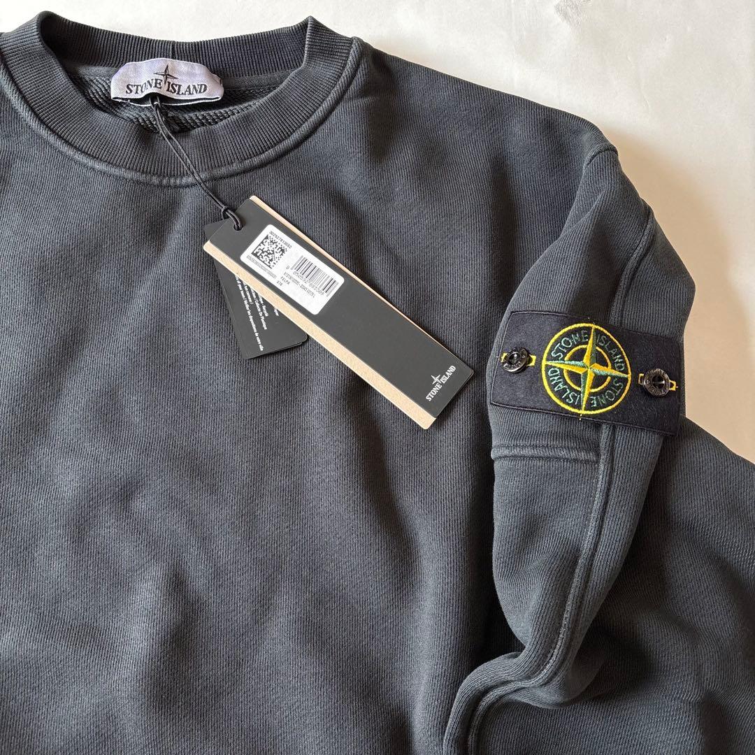 バッジ付 STONE ユーズド加工 ツイル織りスウェットシャツ