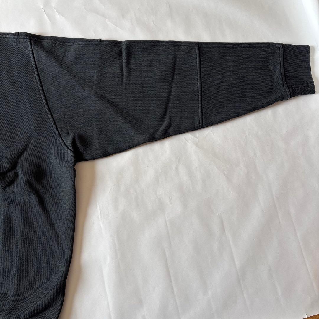 バッジ付 STONE ユーズド加工 ツイル織りスウェットシャツ