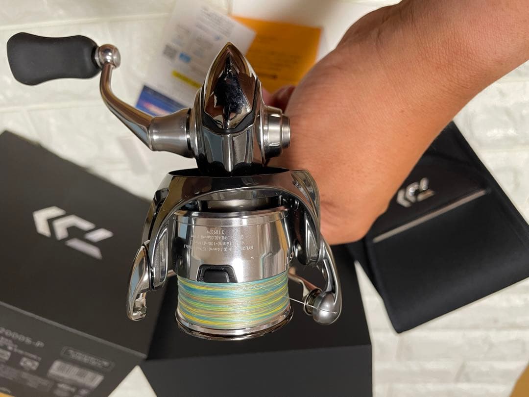 本日限定価格　22イグジスト LT2000S-P