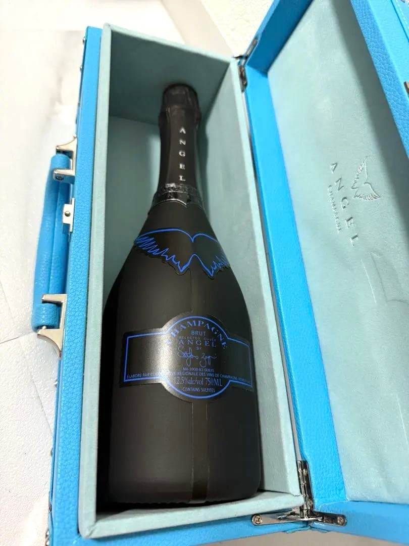 新品未開封　ANGEL シャンパンケース ライトブルー　ボトル