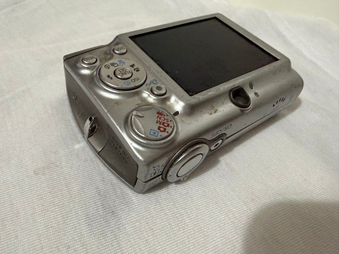 CANON IXY DIGTAL 700 デジタルコンパクトカメラ　ジャンク