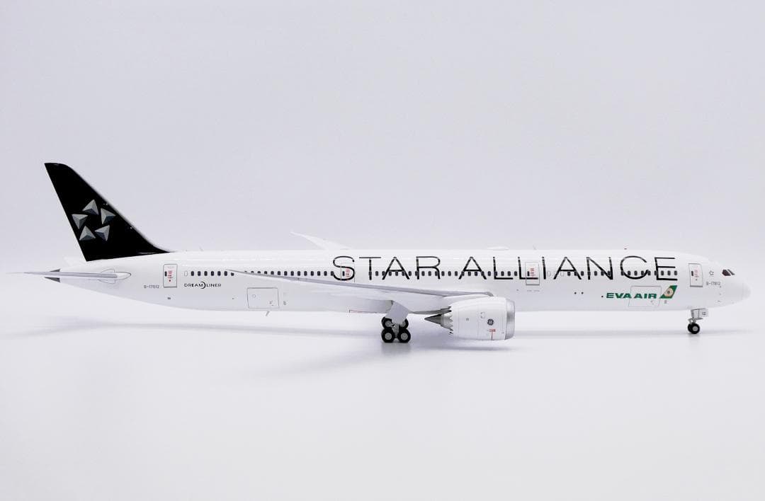 エバー航空 787-10 B-17812 スターアライアンス塗装 1/200