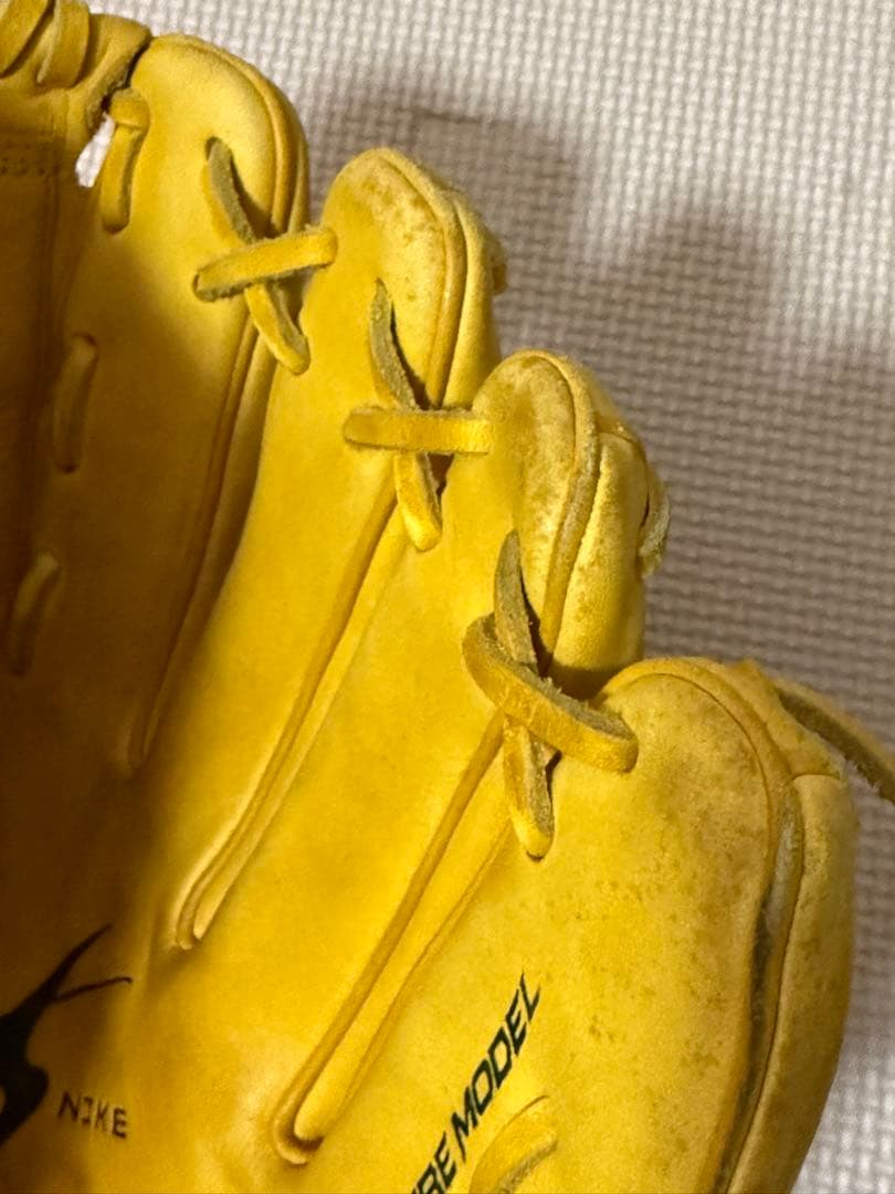 【軟式・右投げ】NIKE 上原浩治モデル 投手用グローブ＆ボール3個セット