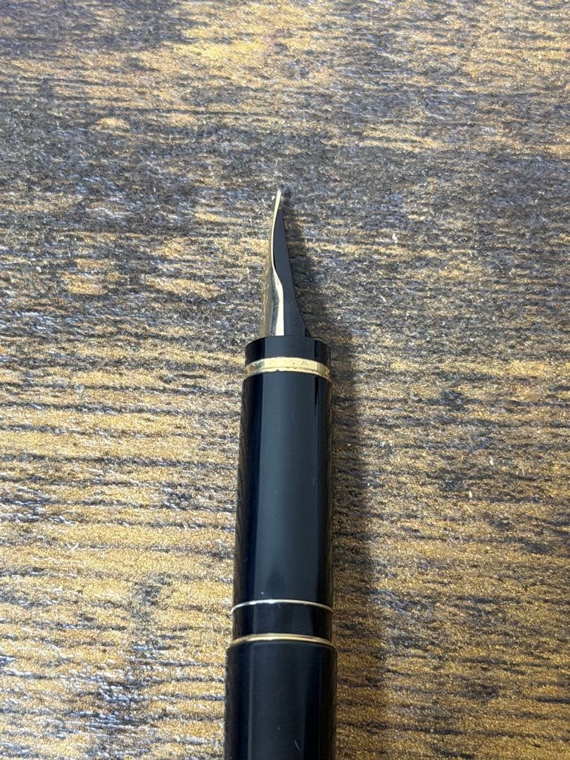 1982年製　初期　グランダム　 エラボー　SMニブ中字軟　14金　万年筆