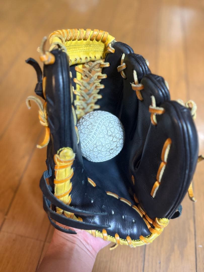 Slagger 軟式グローブ 黒/黄 収納袋付き