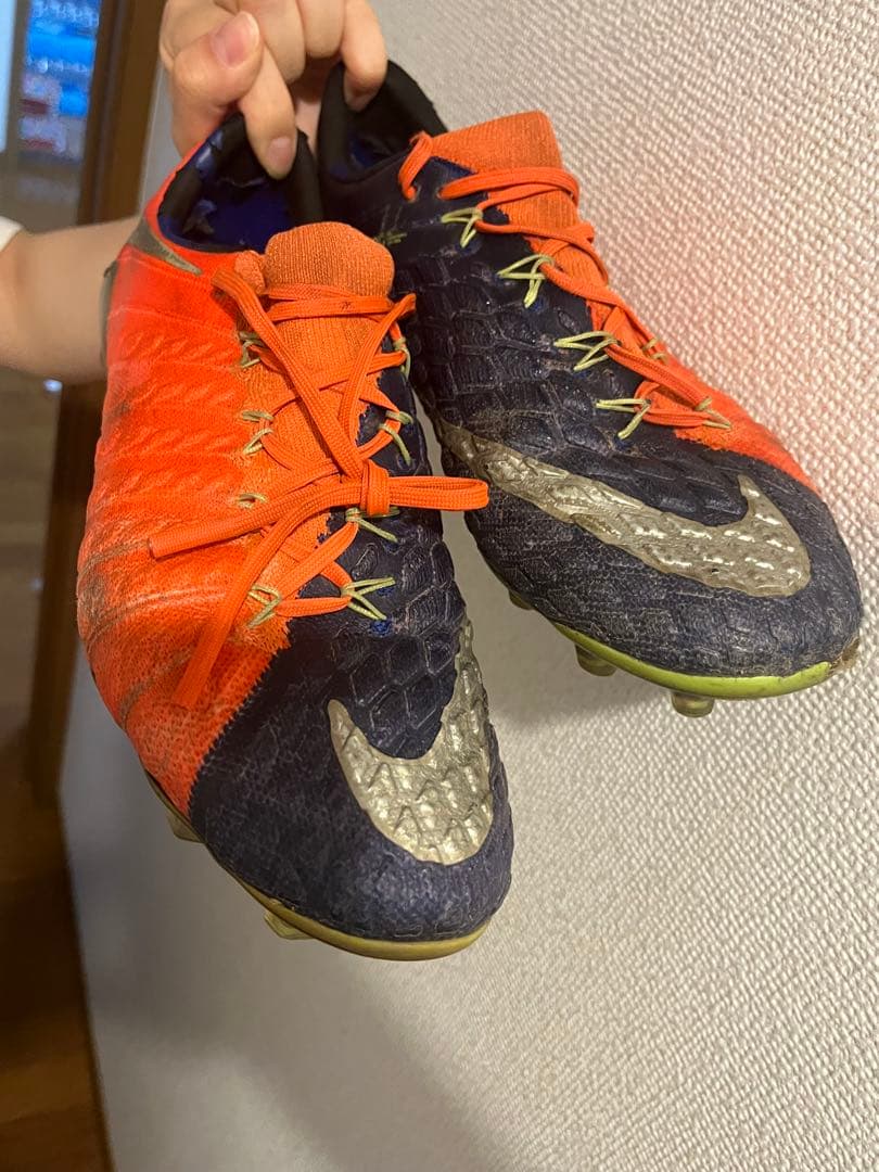 サッカースパイク ハイパーヴェノム 27.0