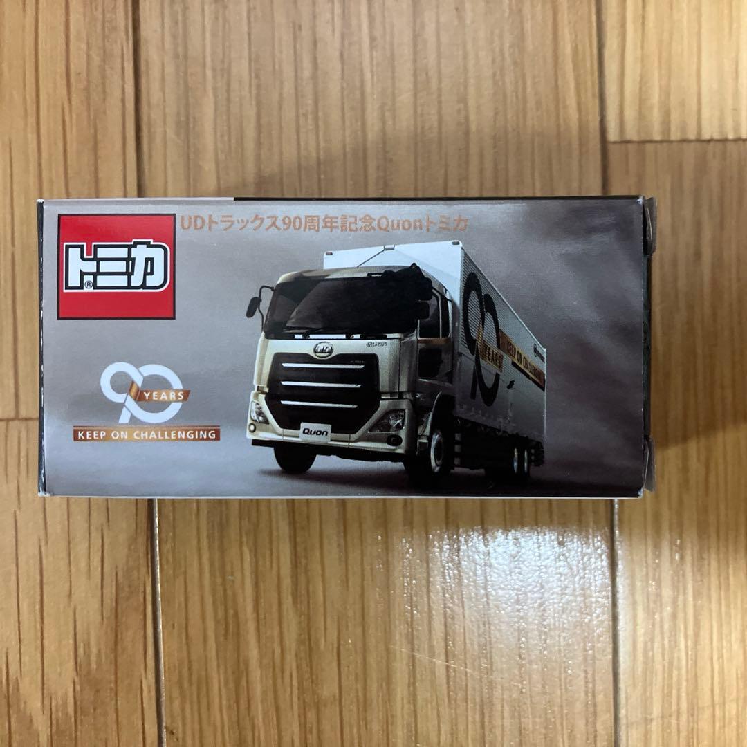 【本日22時まで】UDトラックス　90周年記念品　トミカ