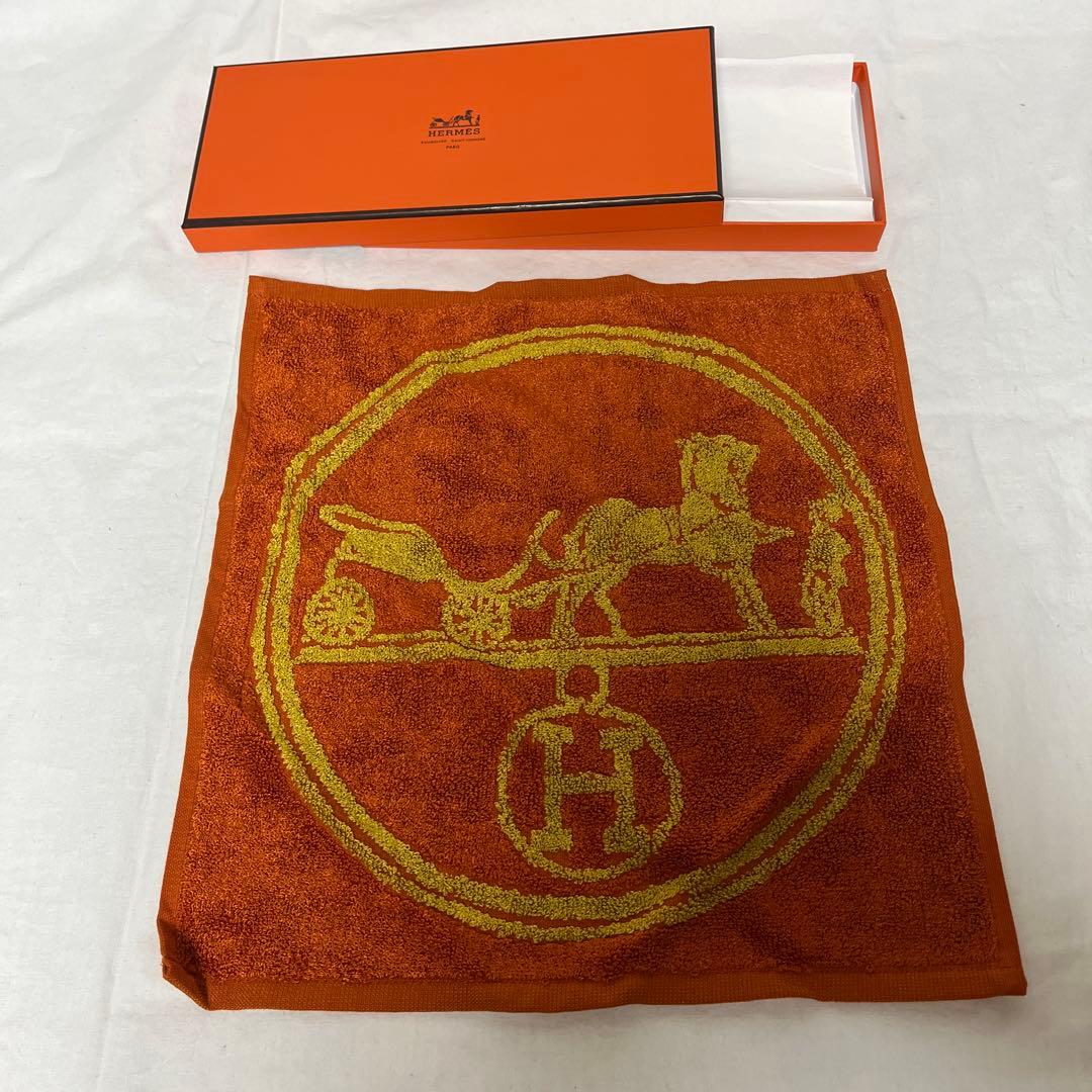 未使用品 HERMES 馬車柄 ハンドタオル ミニタオル