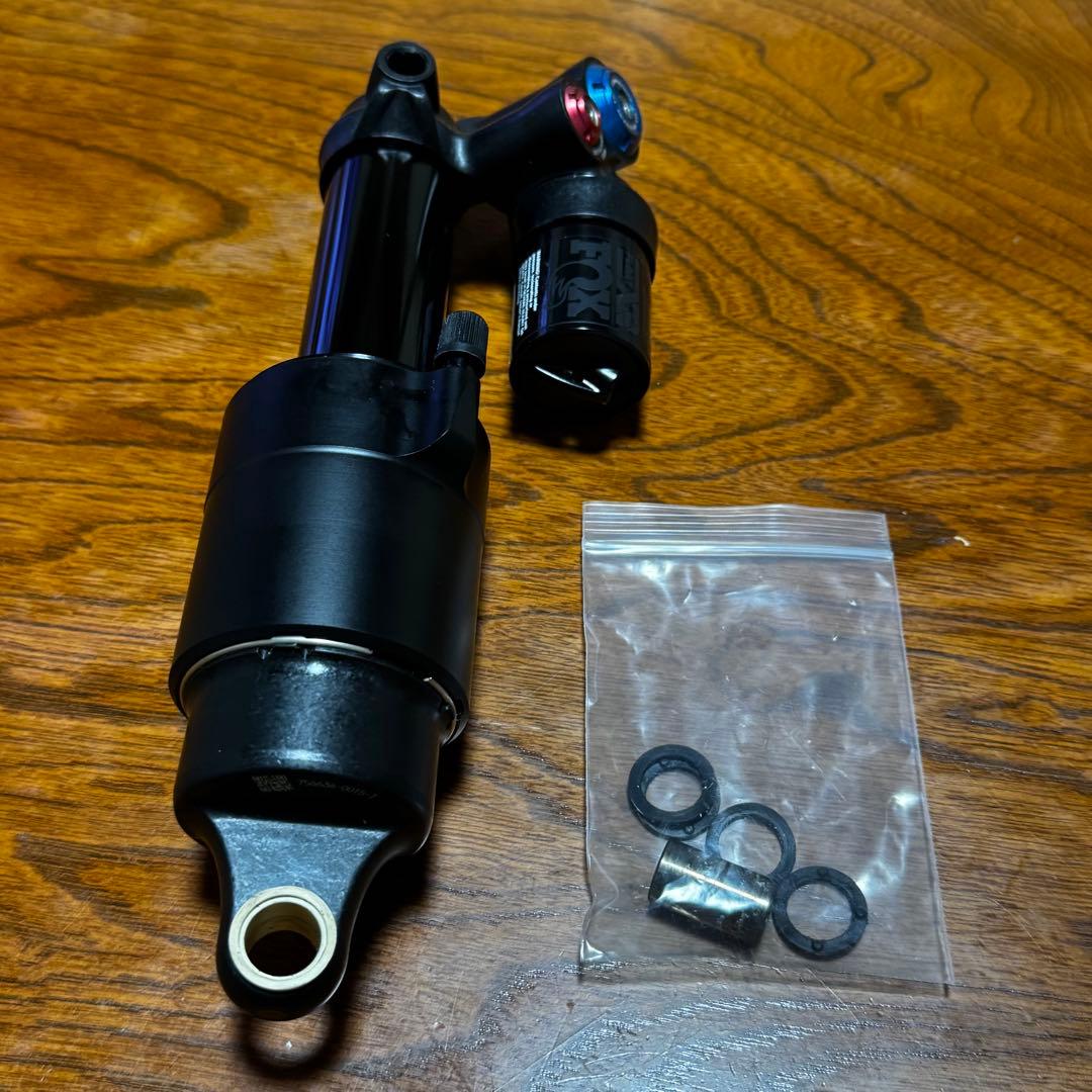 FOX / リアショック / 中古 / 送料無料