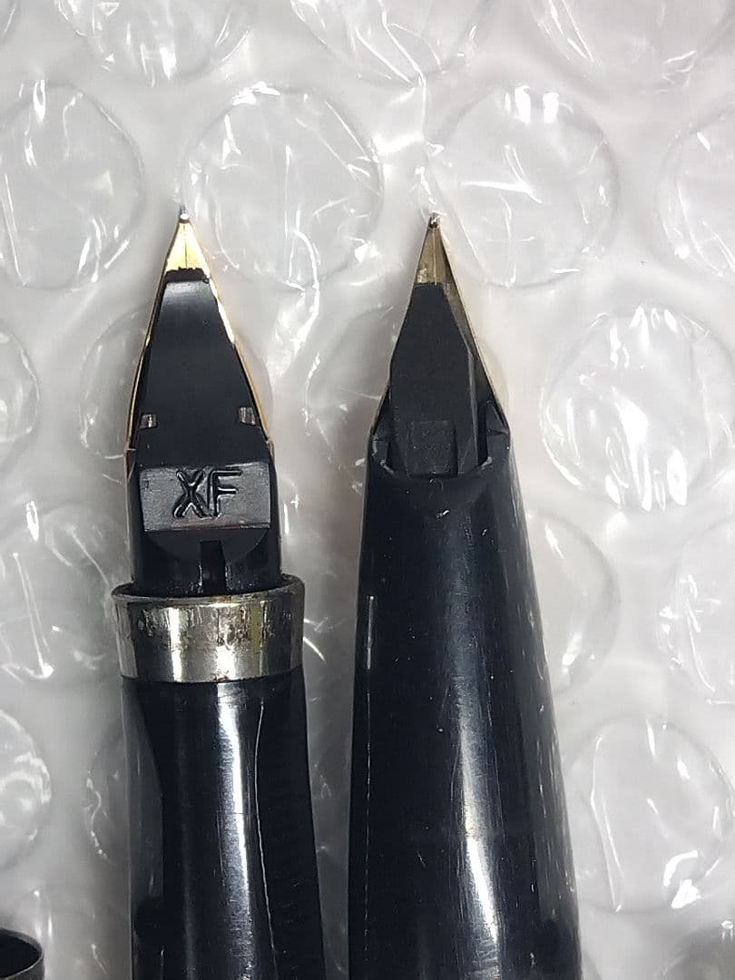 【胴体とキャップSterling、ペン先14K】刻印あり、万年筆２本まとめ売り