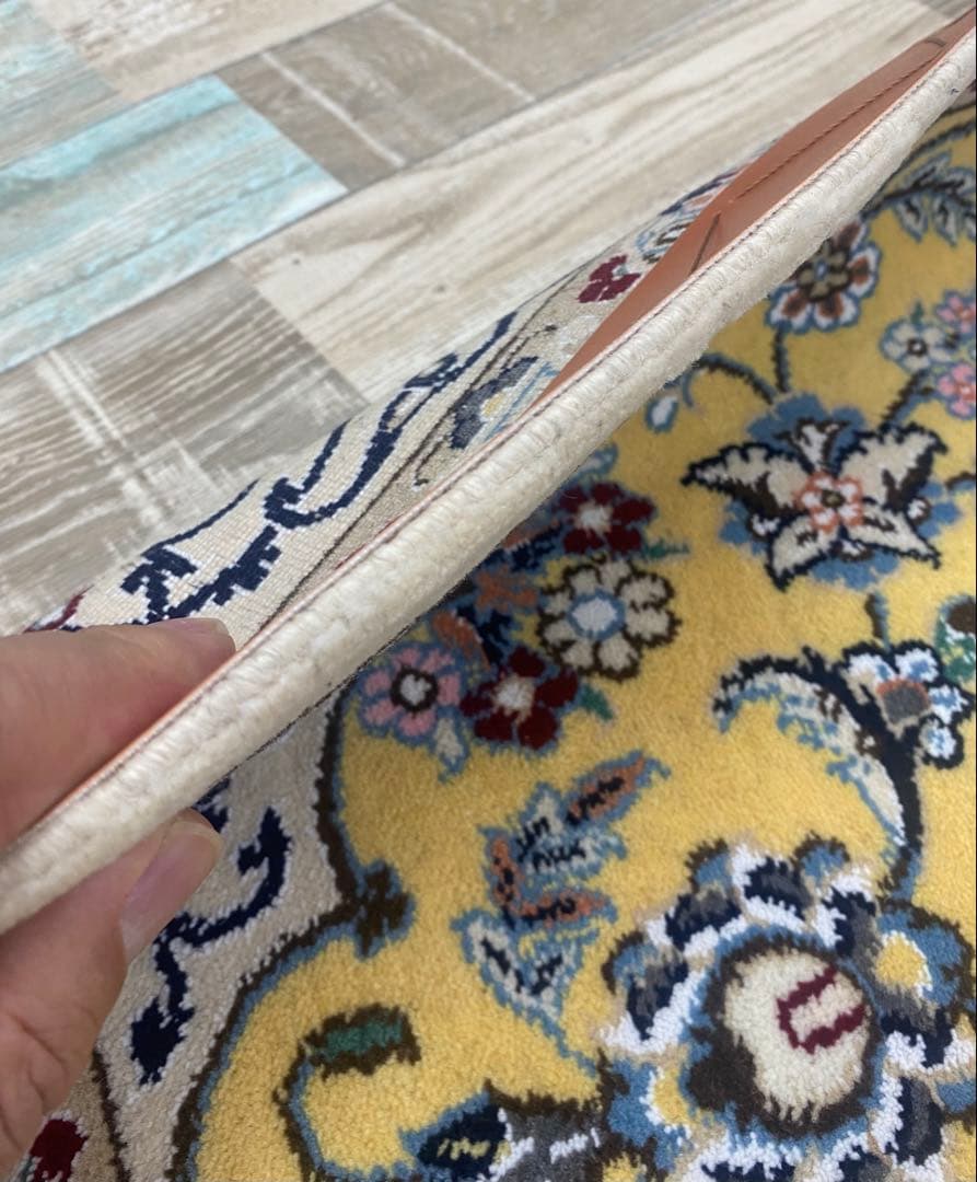 ★ペルシャ絨毯★人気の色柄手織りウール＆シルクナイン産ペルシャ絨毯