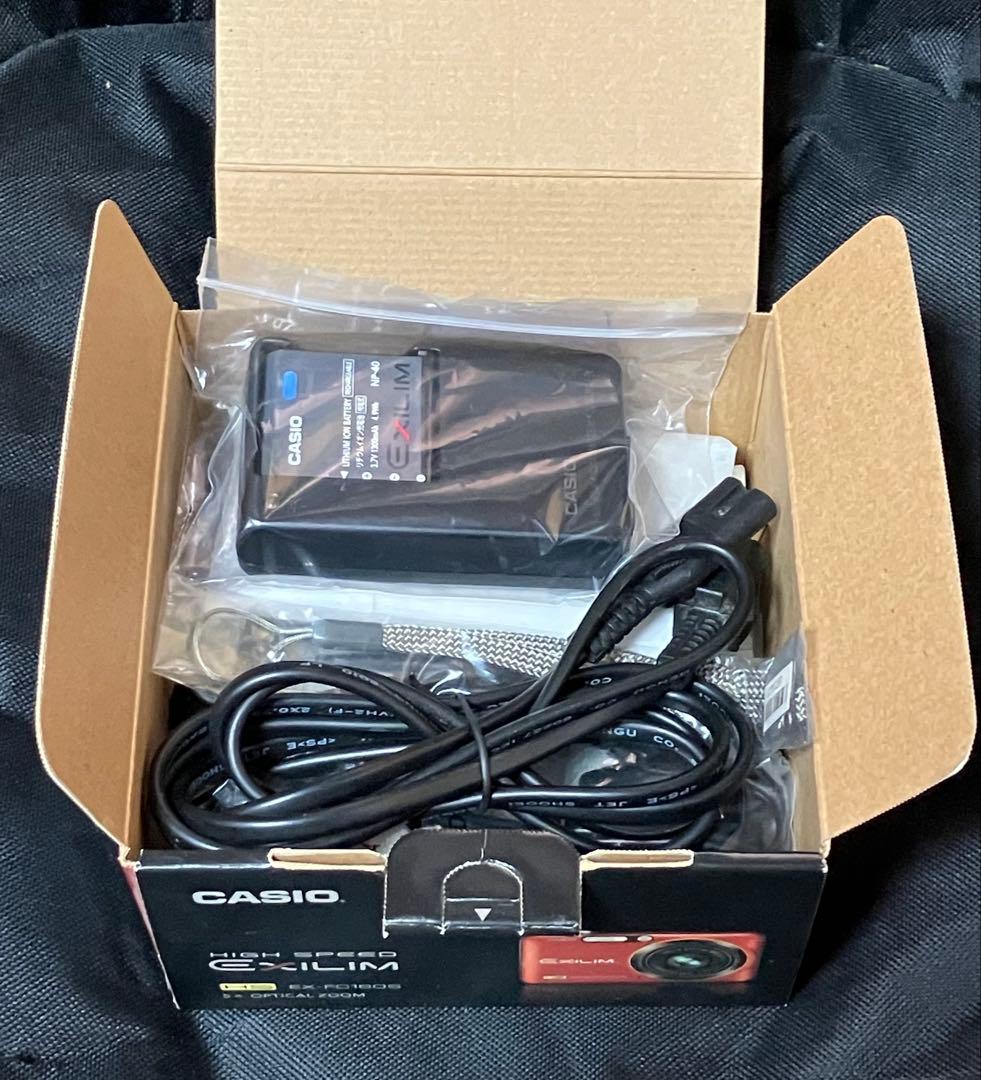【美品】デジカメ CASIO カシオ EXILIM EX-FC160S