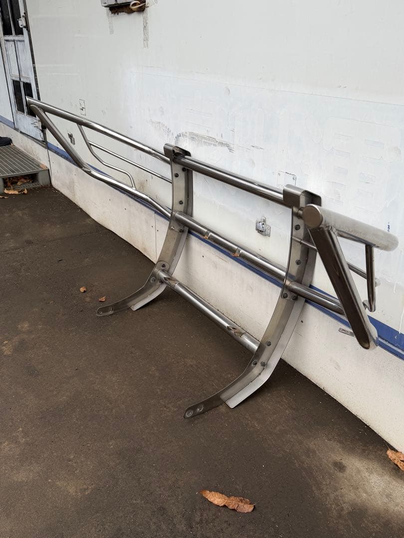 三菱 デリカD:5 フロントガードバー ブルバー ステンレス 中古