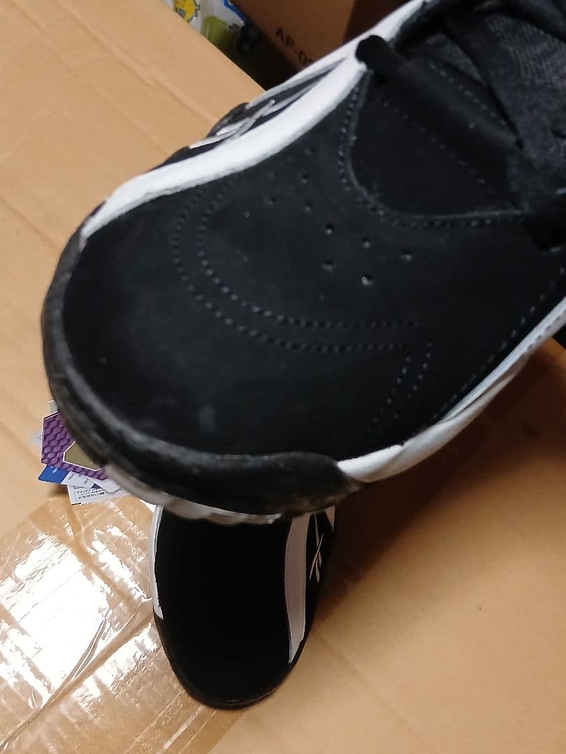 リーボックKAMIKAZELow 新品未使用Size29説明文お読み下さい。