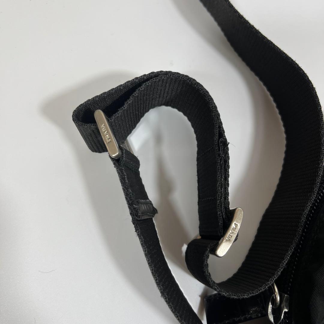 ✨美品✨希少サイズ✨PRADA　カメラバッグ　ナイロン　三角ロゴ　ブラック