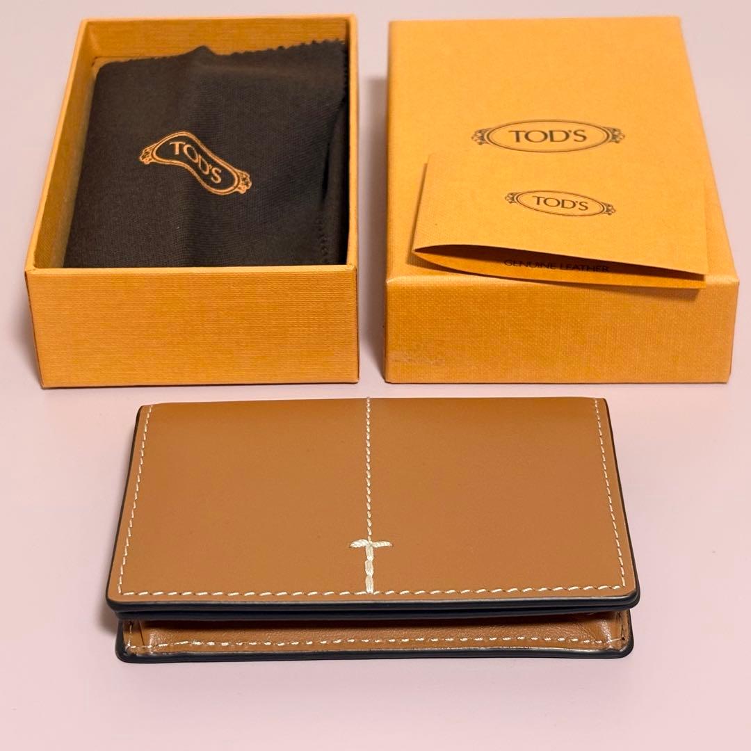 TOD'S　トッズ　ステッチ　カードケース　名刺入れ　ブラウン