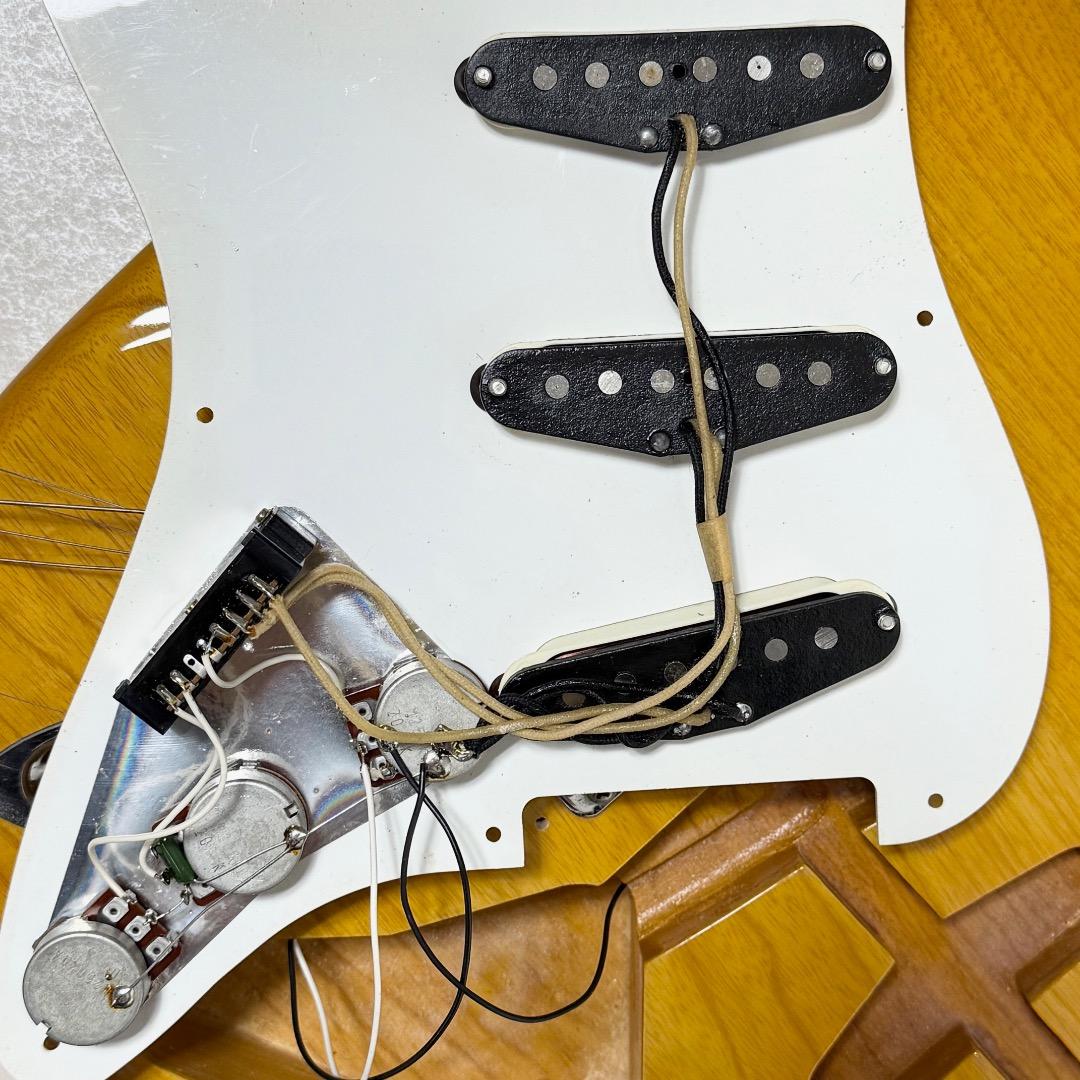 希少モデル Fender Japan ST54-75RV USA PU Ash