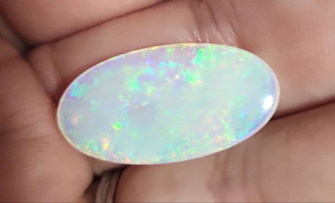 特大ギラギラ天然オパール 4.661ct