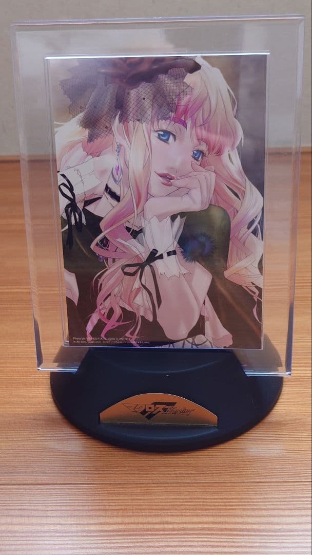 マクロスF シェリルノーム オルゴール＆ティアラ